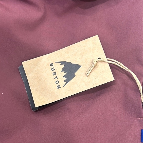 Red Ski Jacket with Hood and Full-Length Zipper - Picture 5 of 6